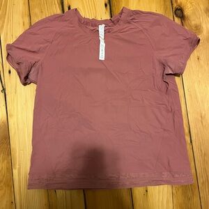 Lululemon T Shirt